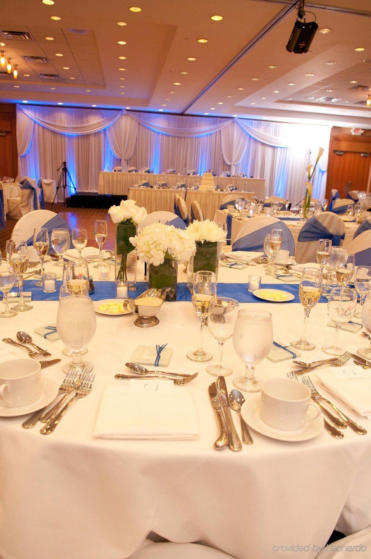 Doubletree By Hilton Chicago - Arlington Heights Hotel Restaurant photo